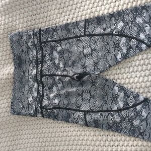 Zyia Active Capri leggings, size 4